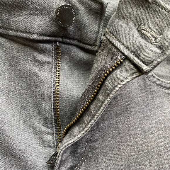 Ann Taylor Jeans - Picture 4 of 4